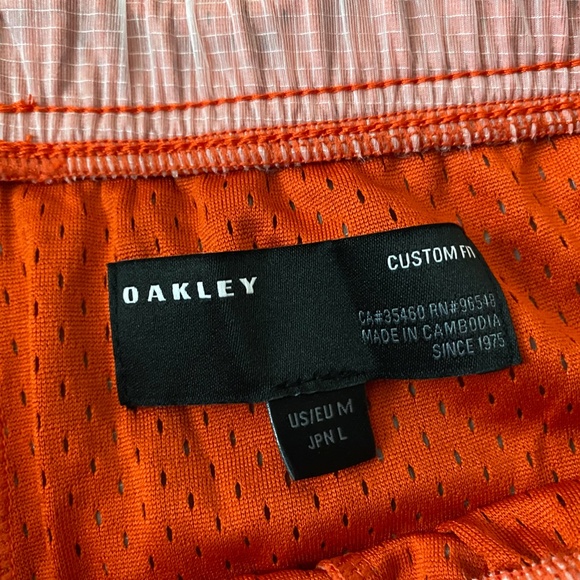 Oakley‎ Translucent Sunset Shorts - Picture 5 of 9